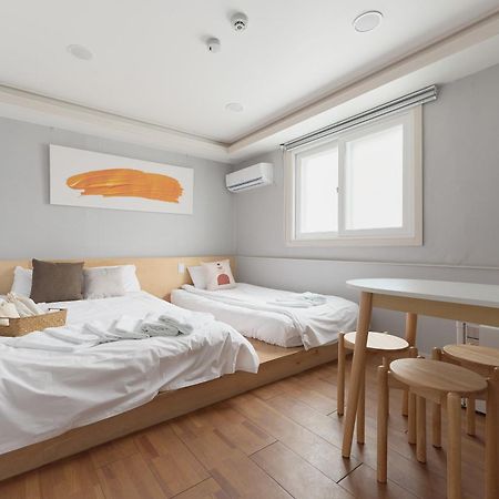 Dawoo House 2 In Hongdae Hotel Szöul Kültér fotó